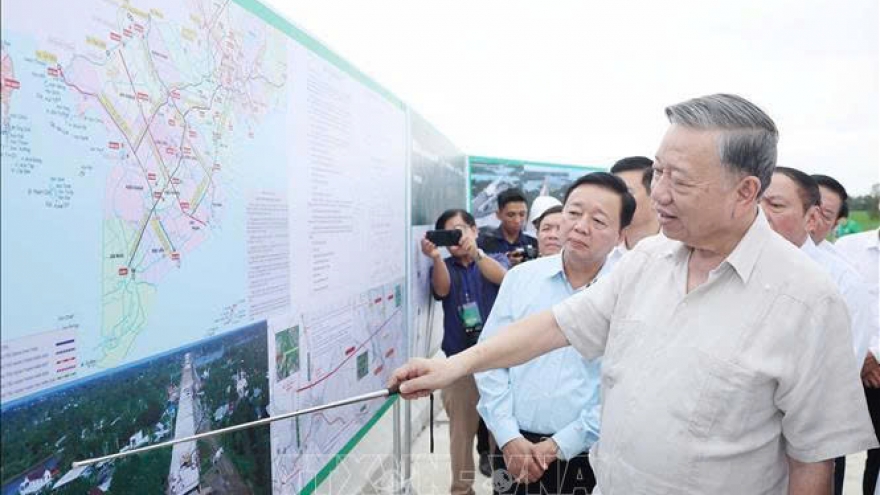 Thông điệp tiết kiệm của Tổng Bí thư nhìn từ các dự án giao thông đội vốn